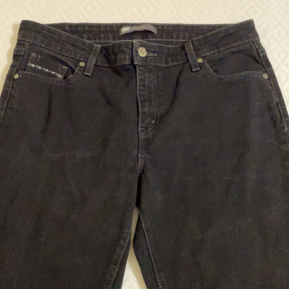 Levi 33/30 like new